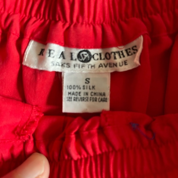 Slacks and blouse . - Picture 5 of 9